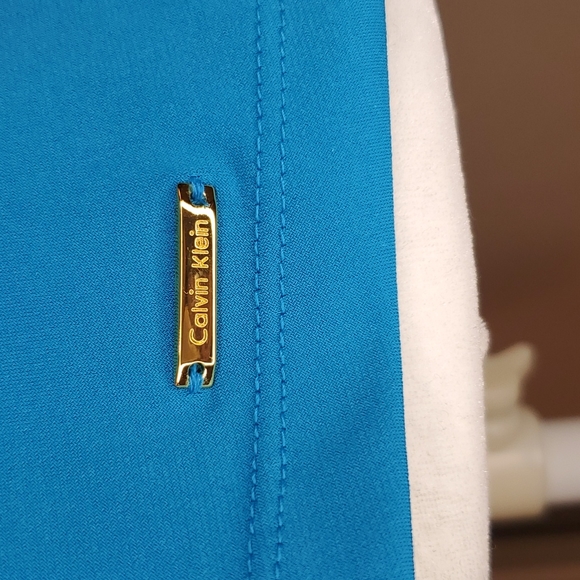 Calvin Klein 💙NWT💙Size Medium Turquoise Sleeveless Top! 💙💙💙 - Picture 6 of 13